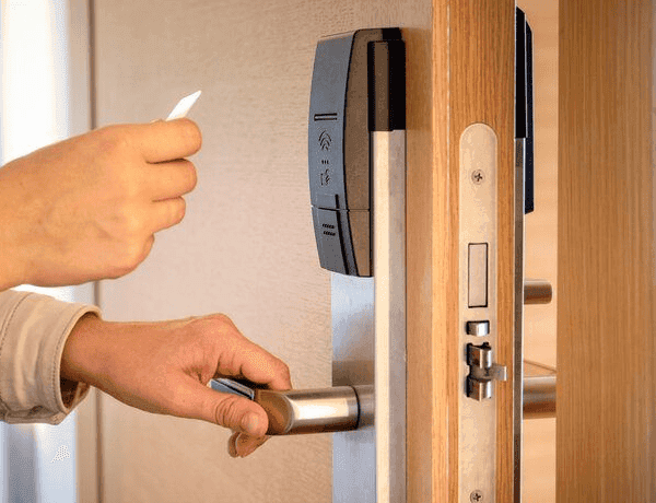 Electronic smart lock installed by Locks R Us Locksmith