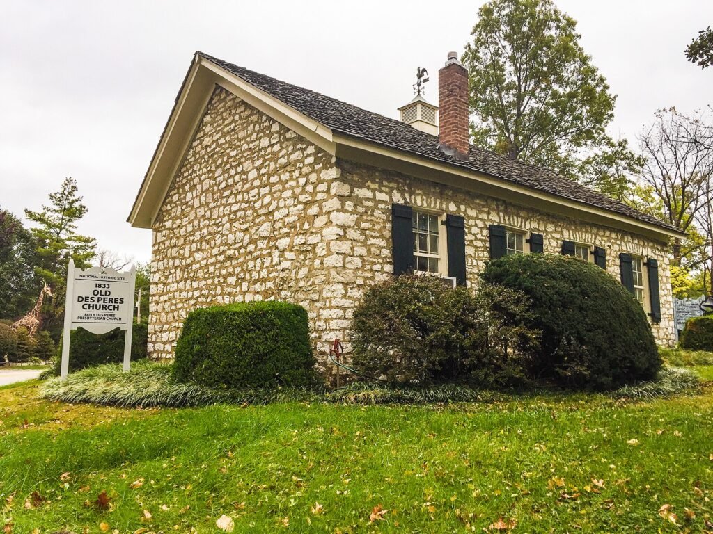 Historic stone Des Peres Presbyterian Church in Des Peres, Missouri