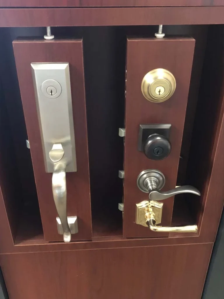 New lock installation in Maryland Heights, Lock R Us, locksmith