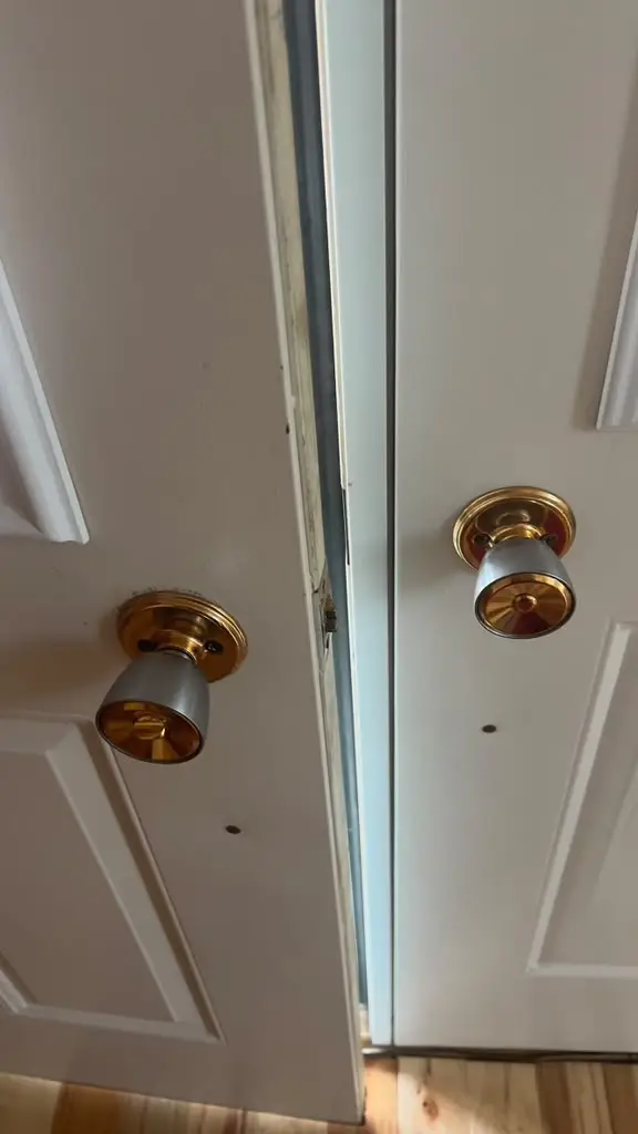 Locksmith FIX LOCKS in Clayton, MO